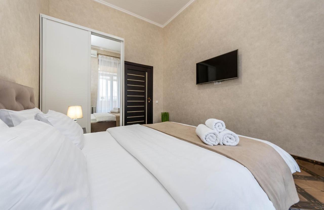 Maidan, Khreschatyk 3Br Kijów Zewnętrze zdjęcie